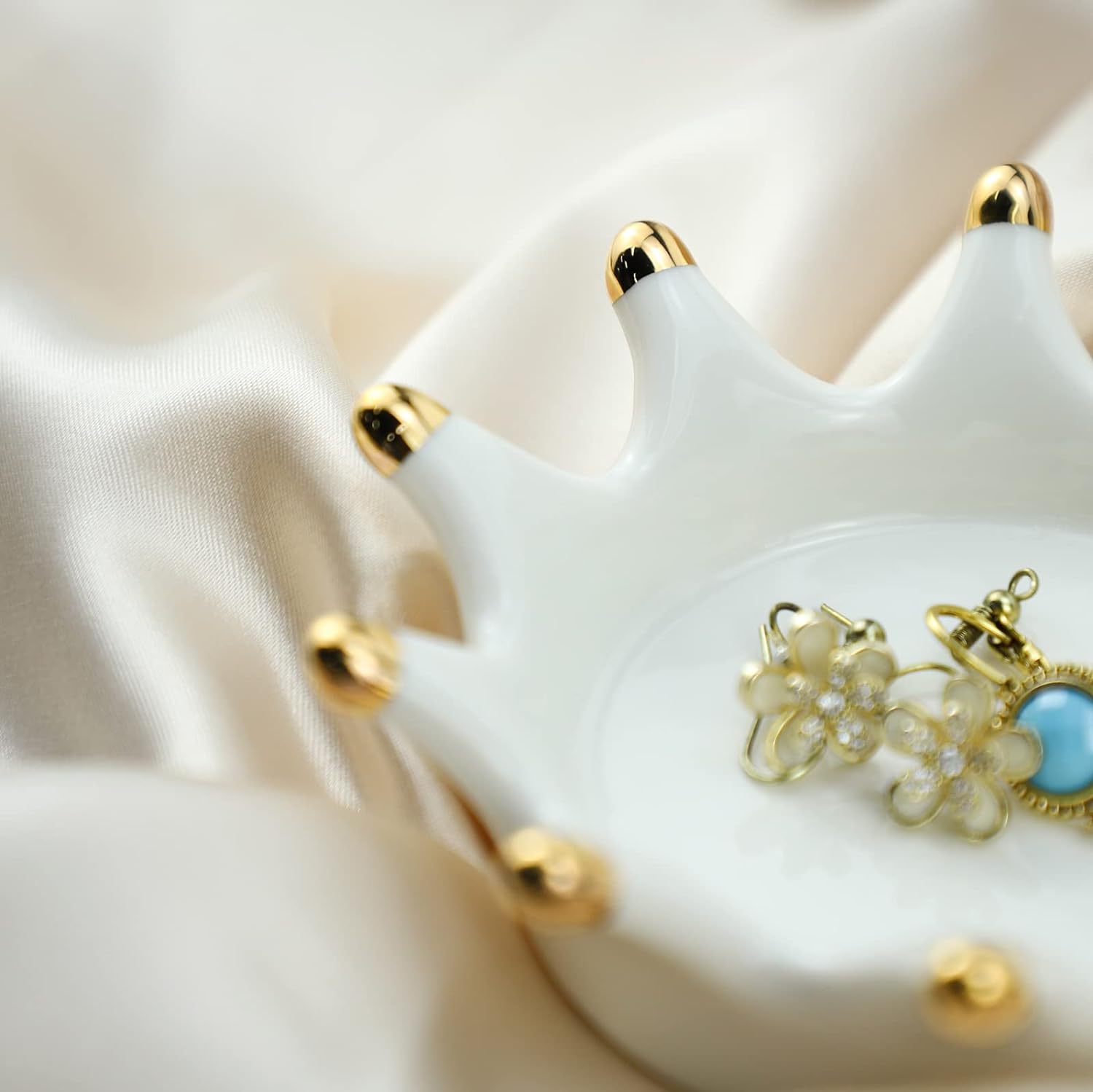 Royal Ceramic Crown Ring Holder Jewelry Stand Holder Trinket Tray Ring Dish For Earring Bracelet Keys Necklace Wedding Birthdays Xmas Gift